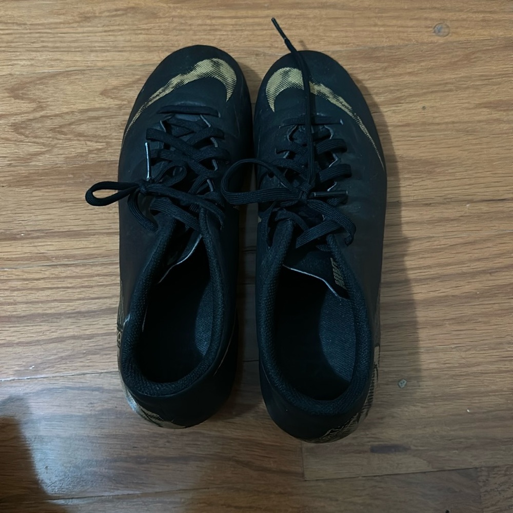 Nike Soccer Cleats. Size 7.5